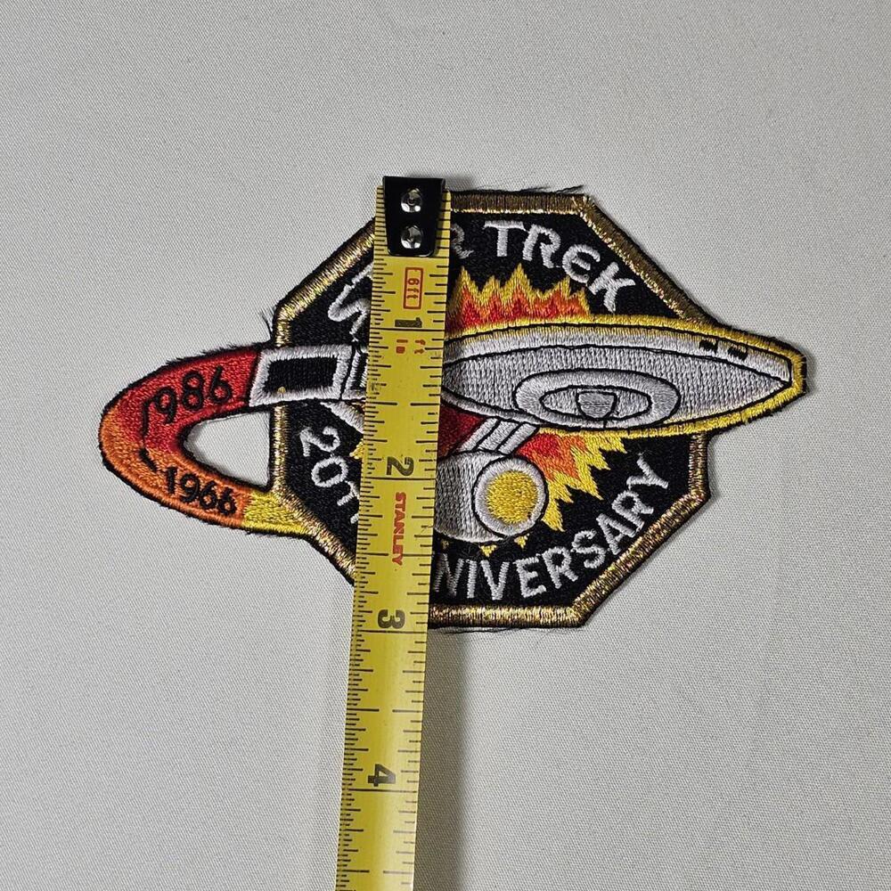 Vintage Star Trek 20th Anniversary "1966 to 1986" Embroidered Patch - Picture 3 of 4